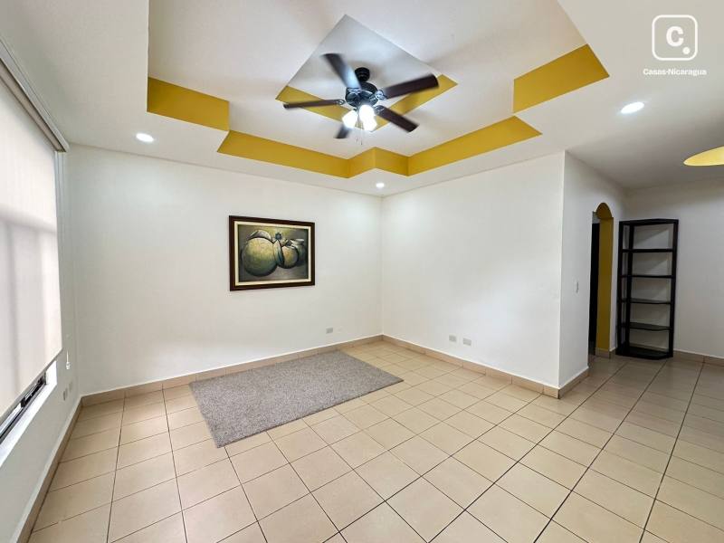 Apartamento en alquiler en Carretera Masaya, Managua – 3 hab, US$ 700/mes