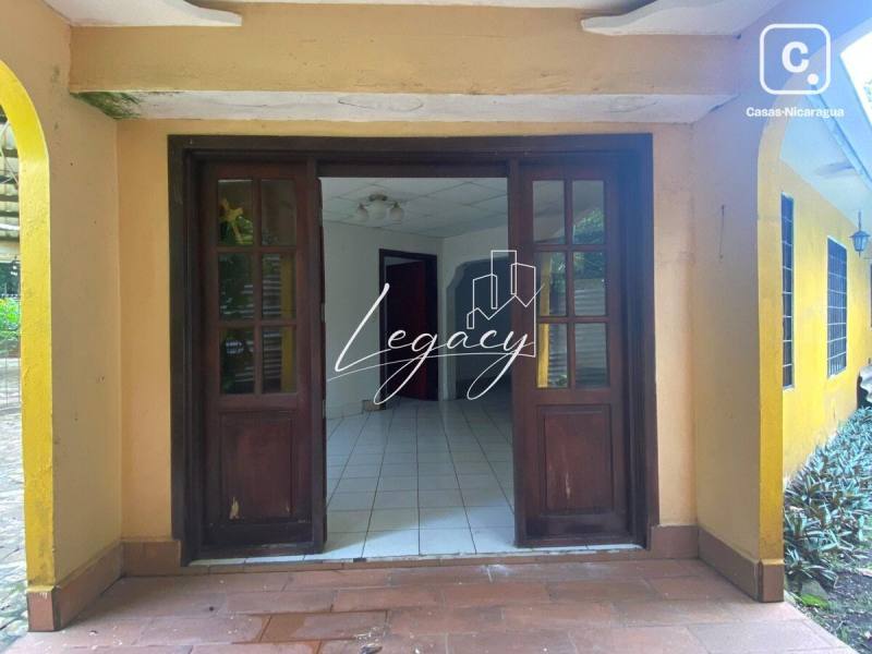 Casa en venta o alquiler en Masaya – 3 hab, 340 m²