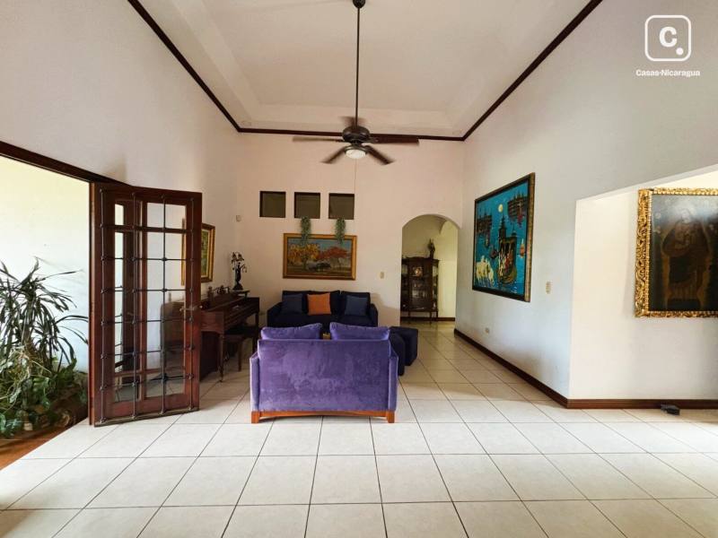 Apartamento en alquiler en Managua – 3 hab, 320 m²