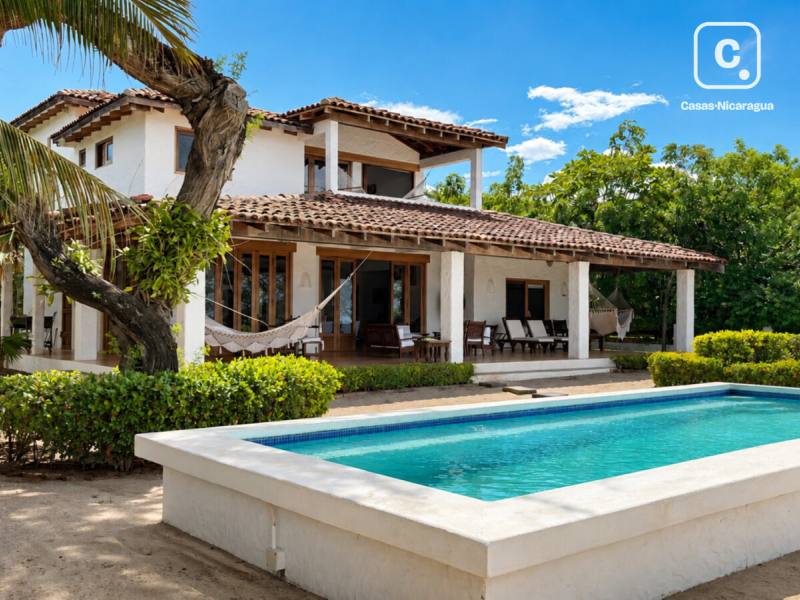 Casa de playa en venta en Tola, Rivas – 5 hab, 2,258 varas²