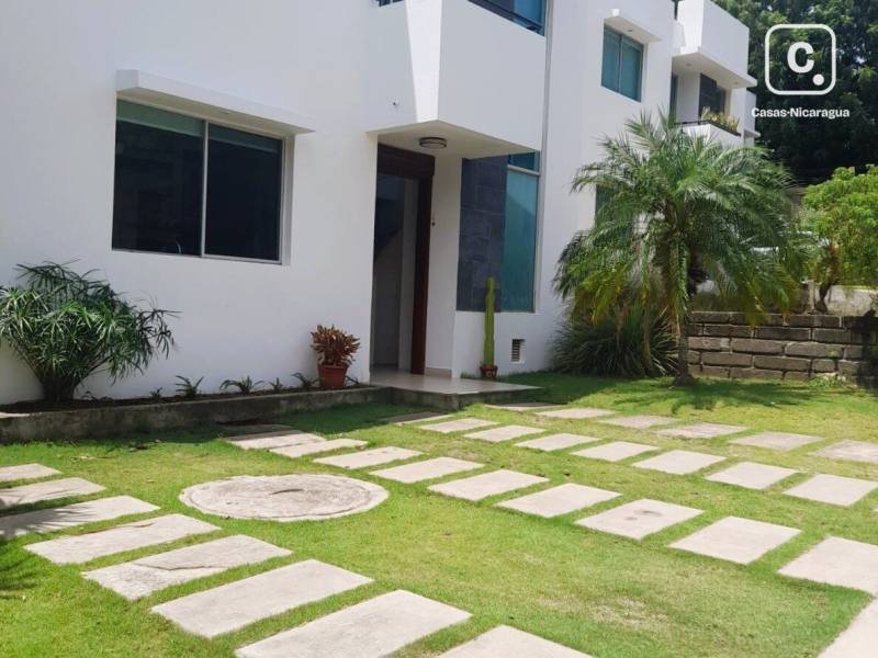 Casa en venta en Santo Domingo, Managua – 3 hab, 231 m²