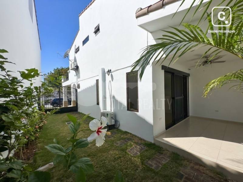 Casa en alquiler en Las Colinas, Managua
