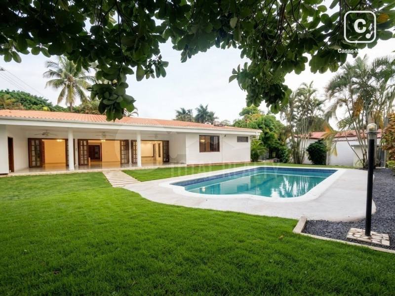 Casa en venta o alquiler en Las Colinas, Managua