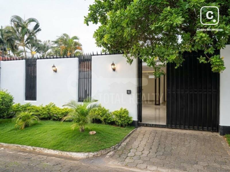 Casa en venta o alquiler en Las Colinas, Managua