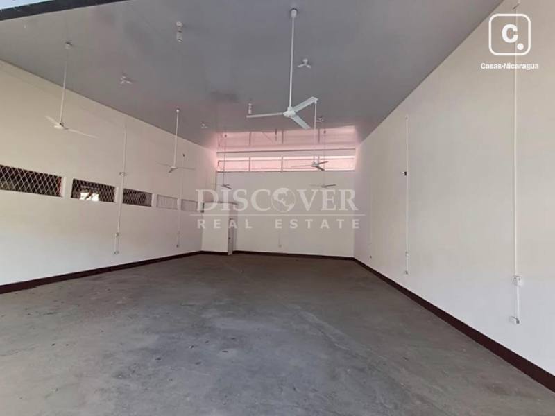 Local comercial en alquiler en Rivas – 176 m²