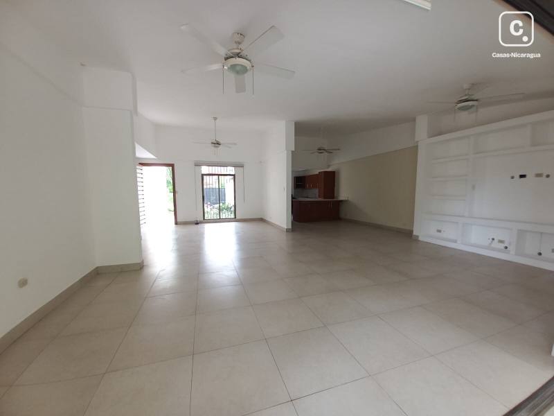 Casa en alquiler en Villa Fontana, Managua – 5 hab, 202 m²
