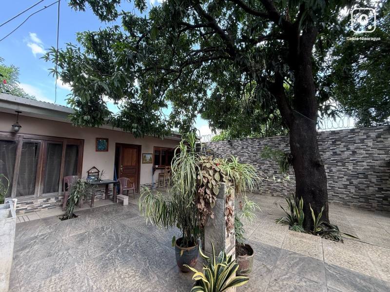 Casa en venta en Bolonia, Managua – 9 hab, 426 m²