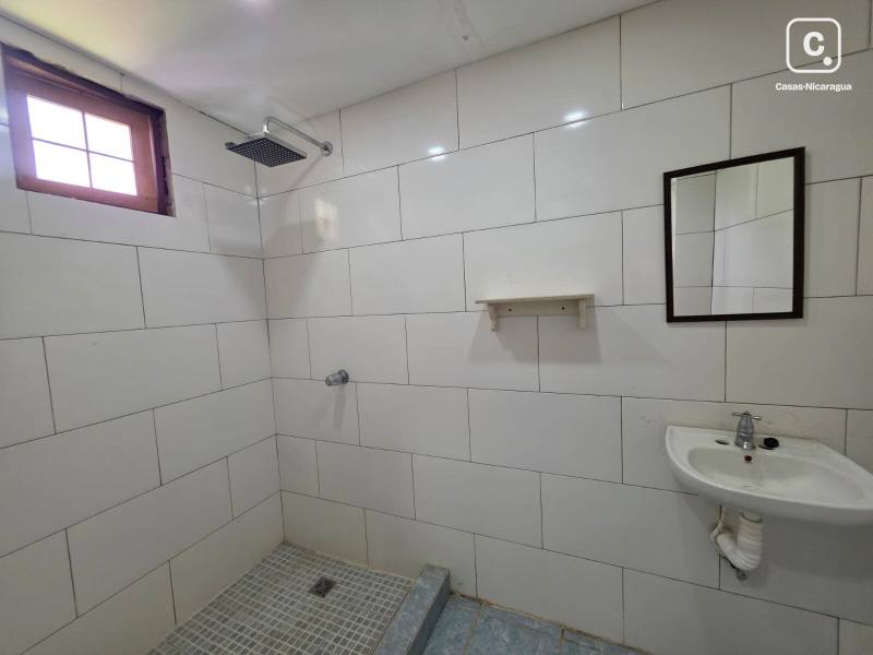 Casa en alquiler en Carretera Sur, Managua – 4 hab, 250 m², US$ 1,300/mes