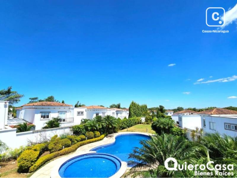 Casa en alquiler en Las Colinas, Managua – 3 hab, US$ 1,100/mes