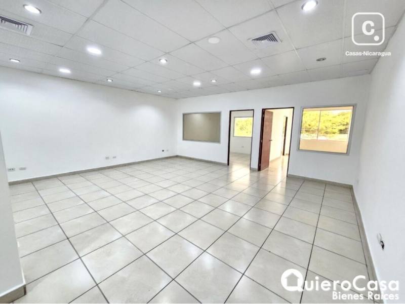 Oficina en alquiler en Villa Fontana, Managua – 100 m², US$ 1,700/mes