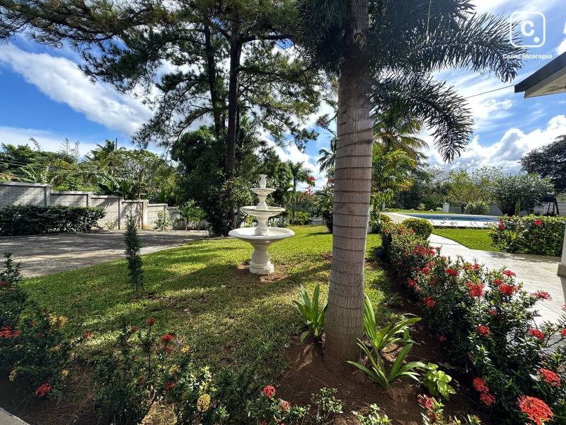Casa en venta en Managua – 4 hab, 400 m², US$ 385,000