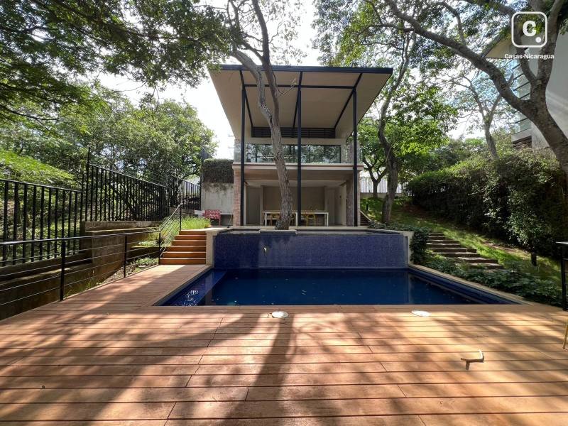 Casa en alquiler en Villa Fontana Sur, Managua – 3 hab, 300 m²