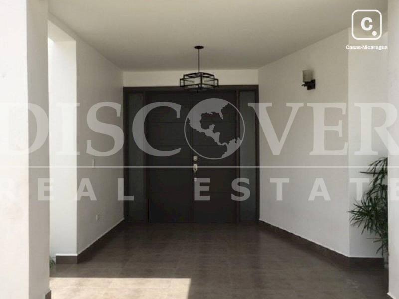 Casa en venta en Santo Domingo, Managua – 4 hab, 700 m², US$ 888,000
