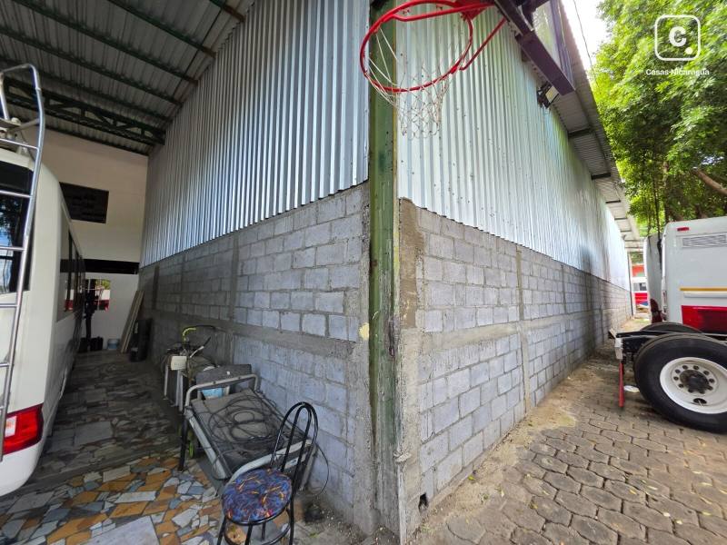 Local comercial en alquiler en Las Colinas, Managua – 378 m²