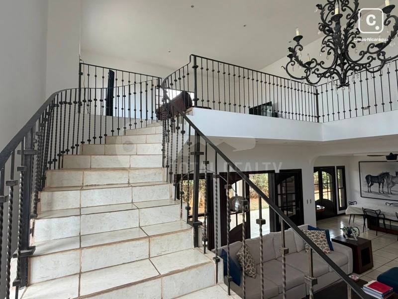 Casa en venta en Las Cumbres, Managua