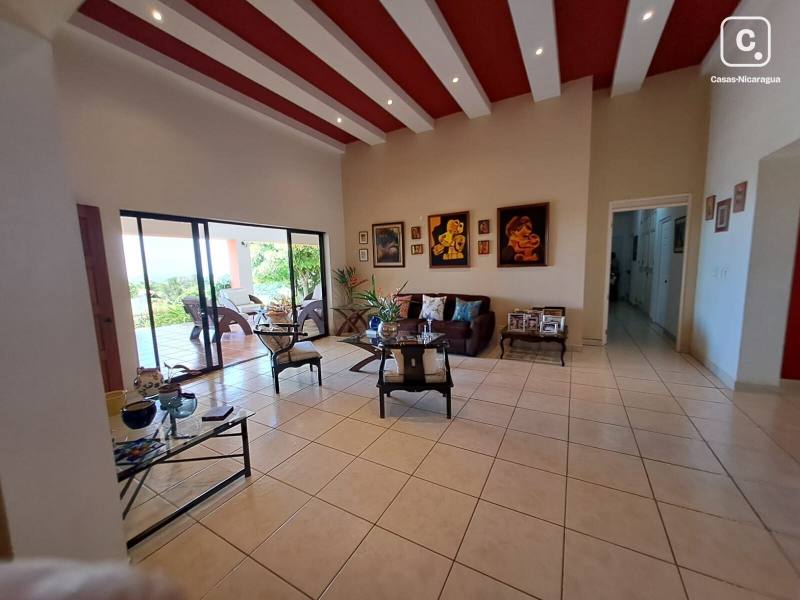 Casa en venta en Carretera Sur, Managua – 3 hab, 420 m², US$ 350,000