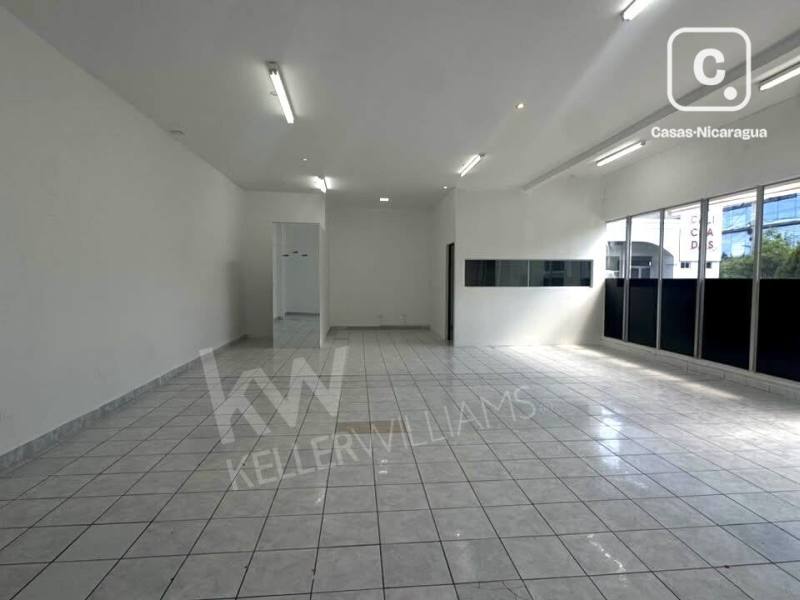 Local comercial en alquiler en Pista Jean Paul Genie, Managua – 90 m²