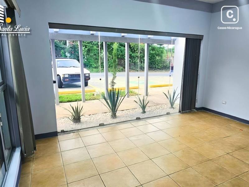 Local comercial en alquiler en Carretera Masaya, Managua – 1,241 m²