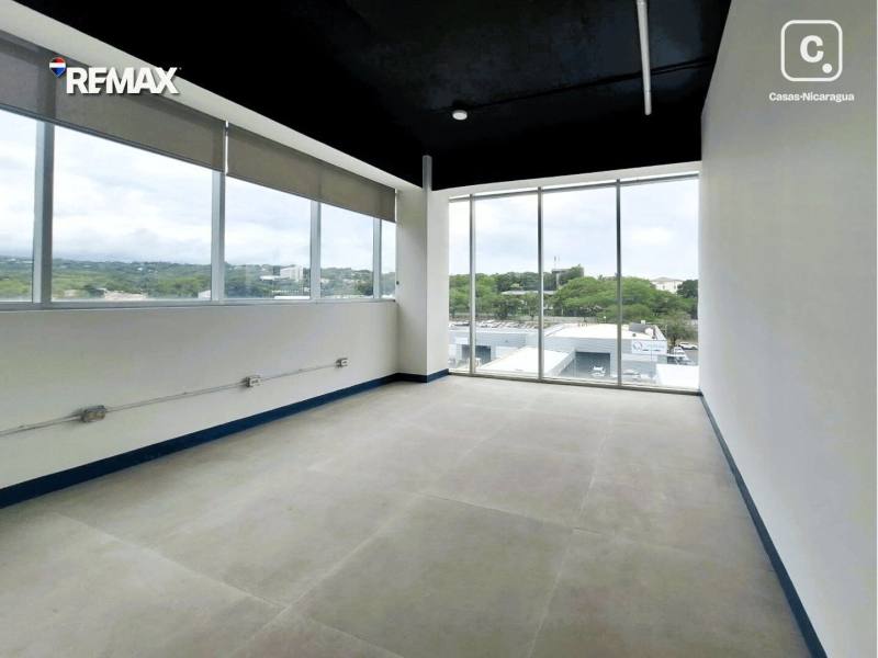 Local comercial en alquiler en Las Cumbres, Managua – 15 m²