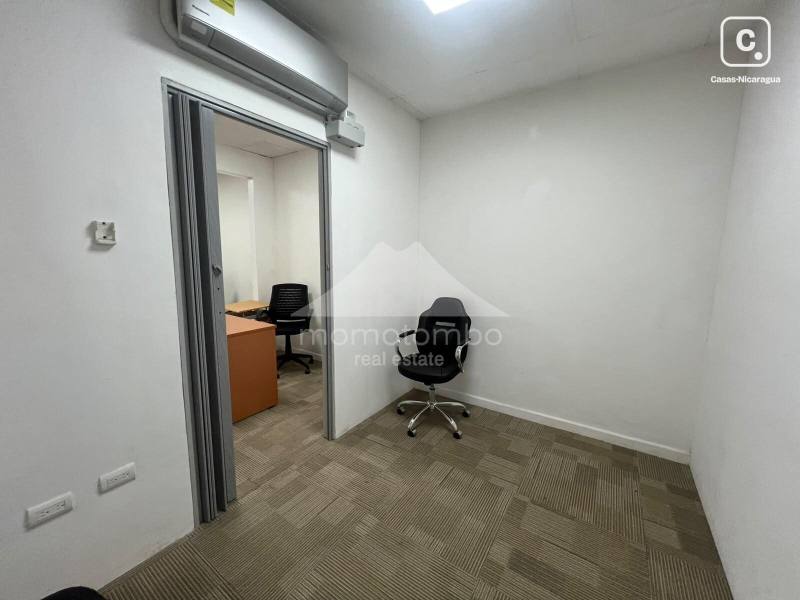 Oficina en alquiler en Planes de Altamira, Managua – 16 m²