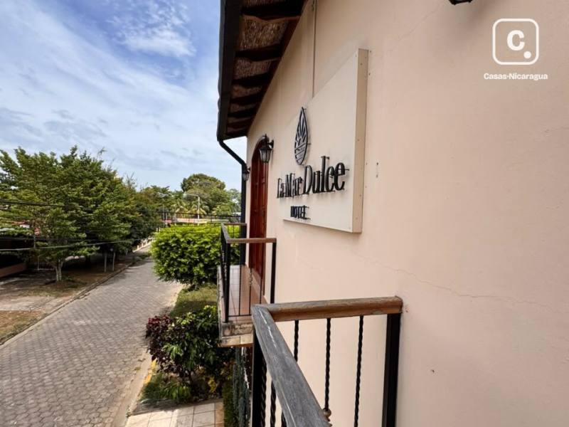 Local comercial en alquiler en Granada – 637 m²
