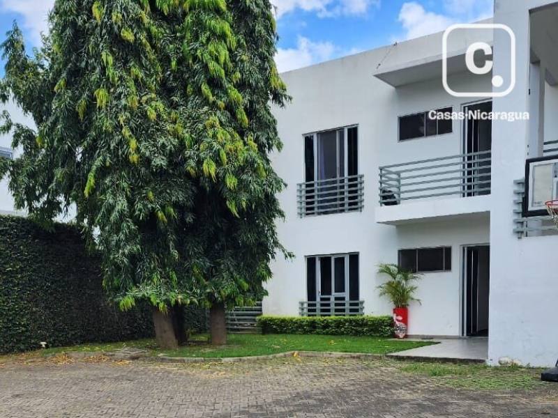 Apartamento en alquiler en Las Colinas, Managua – 2 hab, 85 m², US$ 925/mes