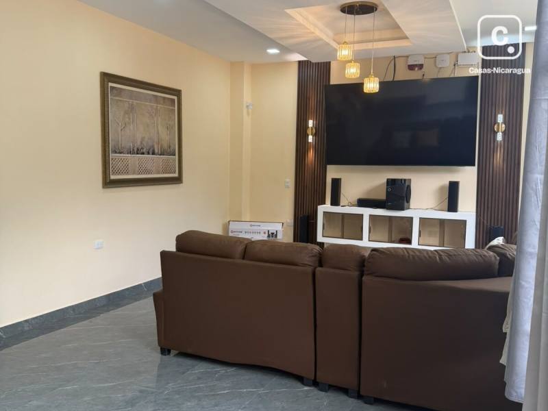 Casa en venta en Estelí – 5 hab, 300 m²