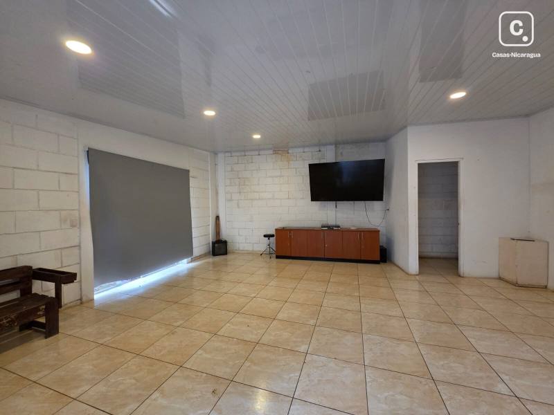 Oficina en alquiler en Santo Domingo, Managua – 36 m²