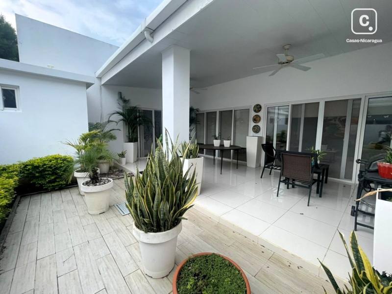 Casa en venta en Managua – 4 hab, 610 m²