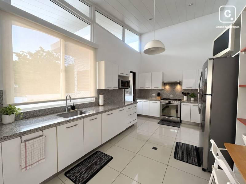 Casa en venta en Managua – 4 hab, 610 m²