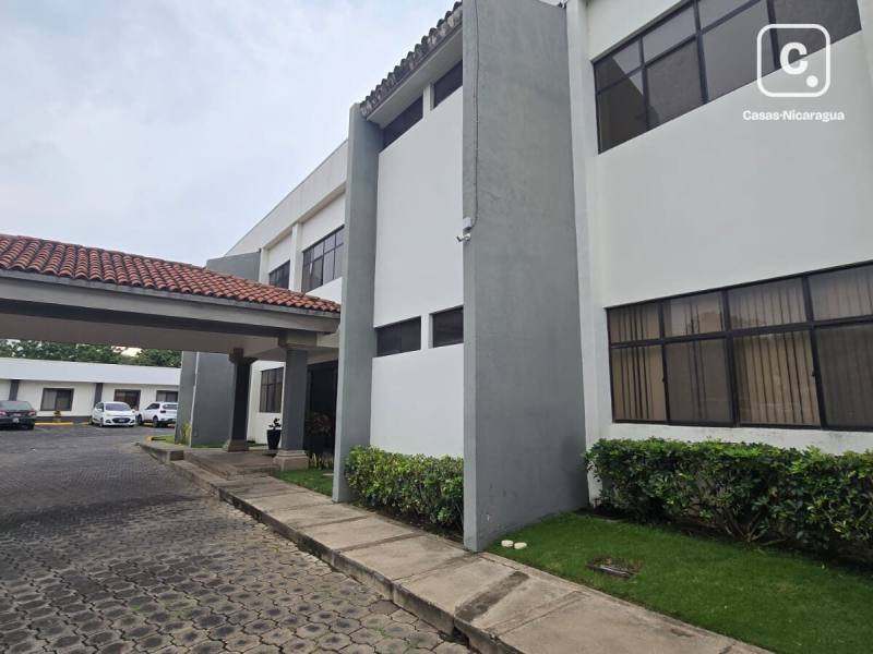 Oficina en alquiler en Pista Jean Paul Genie, Managua – 197 m²