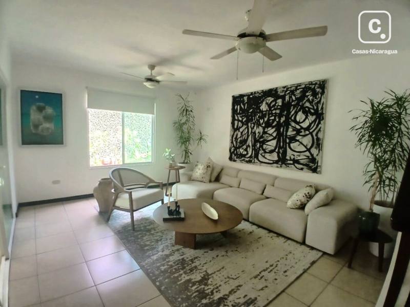Apartamento en venta en Las Colinas, Managua – 5 hab, 217 m²