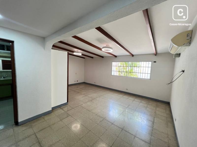 Local comercial en alquiler en Managua – 164 m²