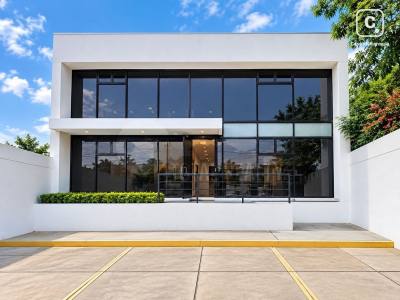 Oficina en alquiler en Los Robles, Managua