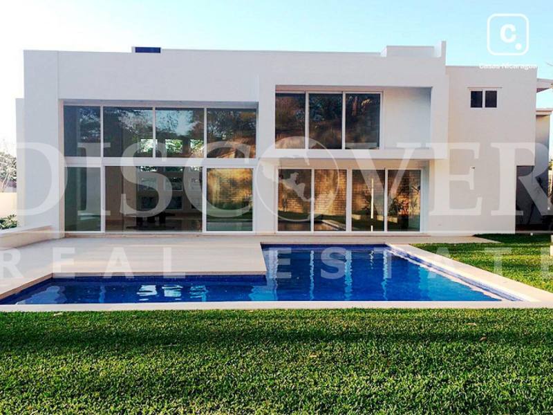 Casa en venta o alquiler en Santo Domingo, Managua – 4 hab, 510 m²