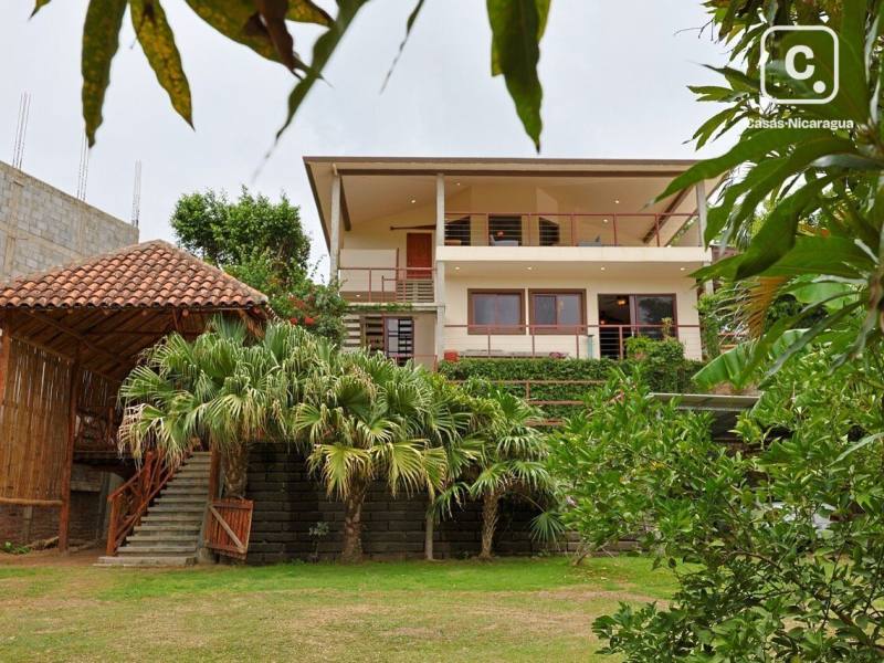 Casa en venta en San Juan del Sur, Rivas – 2 hab, 1,562 varas²