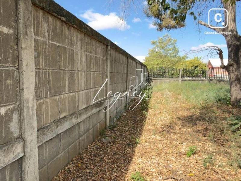 Terreno en venta en Altos de Ticomo, Managua – 2,663 varas²