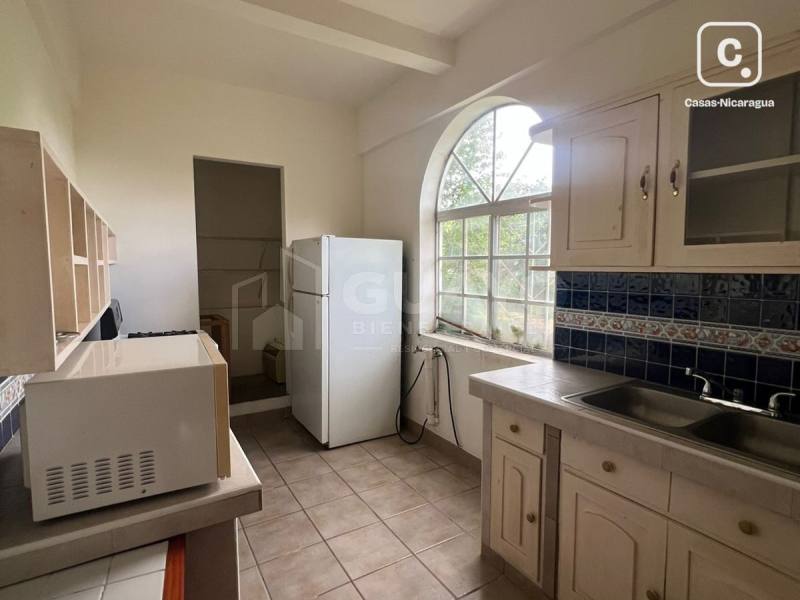 Casa en venta en Villa Fontana Sur, Managua – 4 hab, 580 m²