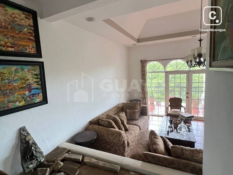 Casa en venta en Villa Fontana Sur, Managua – 4 hab, 580 m²