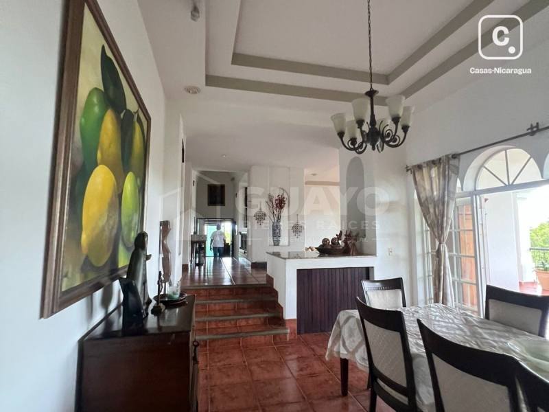 Casa en venta en Villa Fontana Sur, Managua – 4 hab, 580 m²