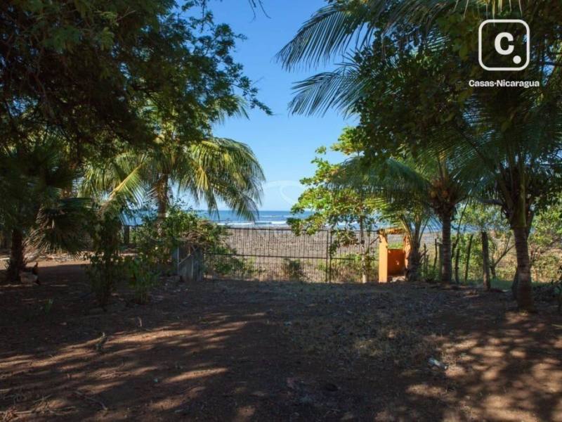 Casa en venta en El Viejo, Chinandega – 5 hab, 2,896 varas²