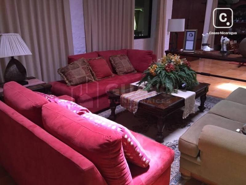 Casa en venta o alquiler en Villa Fontana Sur, Managua – 6 hab, 700 m²