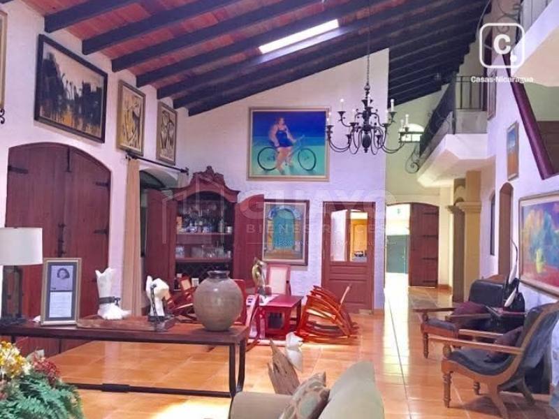 Casa en venta o alquiler en Villa Fontana Sur, Managua – 6 hab, 700 m²
