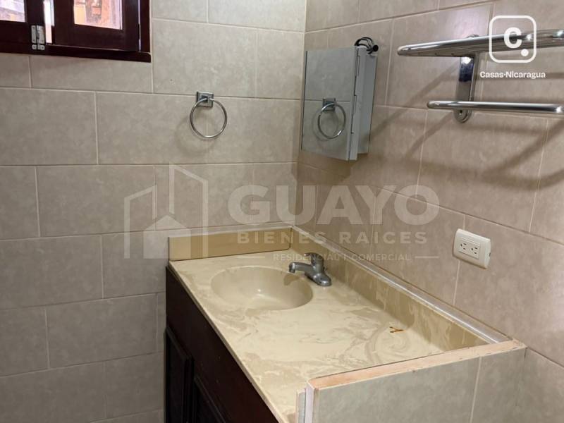 Casa en alquiler en Santo Domingo, Managua – 4 hab, 396 m²