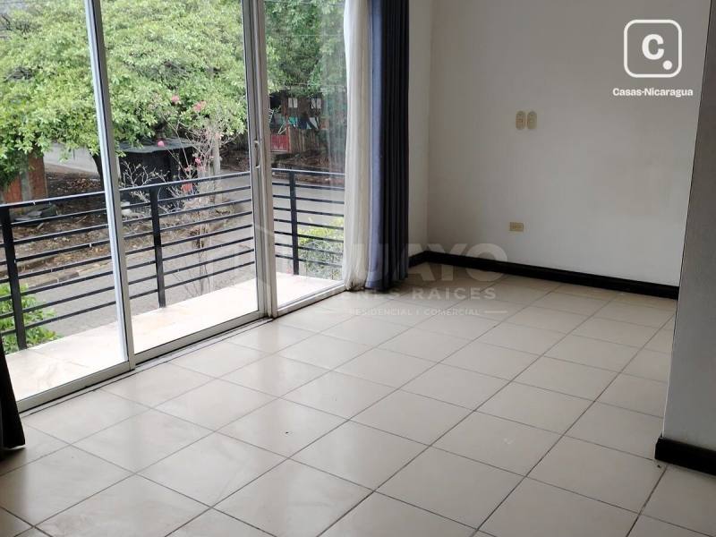 Casa en alquiler en Carretera Nueva León, Managua – 3 hab, 240 m², US$ 900/mes