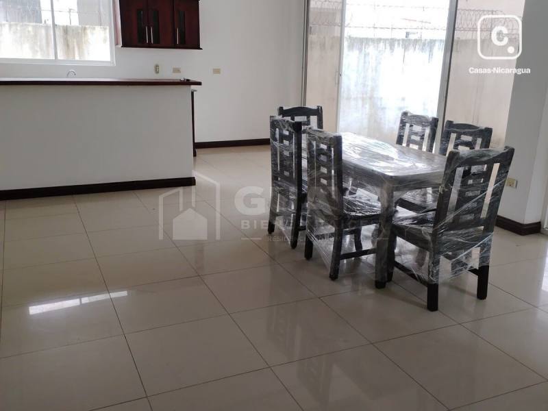 Casa en alquiler en Carretera Nueva León, Managua – 3 hab, 240 m², US$ 900/mes