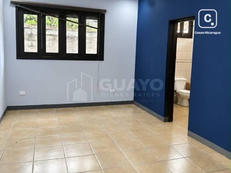 Oficina en alquiler en Las Colinas, Managua – 57 m²