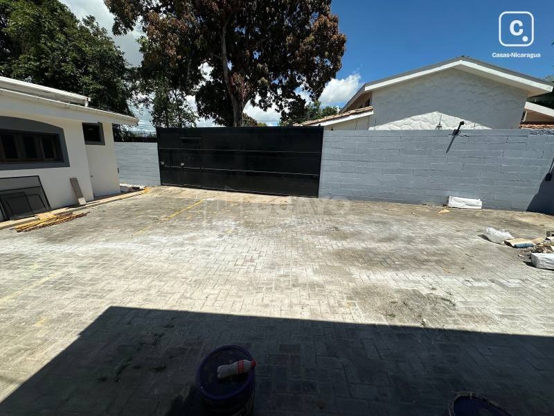 Bodega en alquiler en Las Colinas, Managua – 57 m²