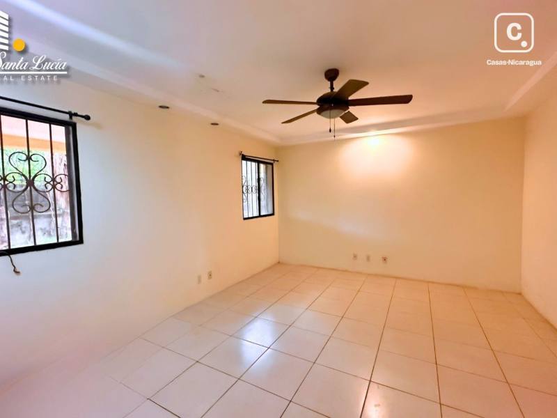 Casa en alquiler en Carretera Sur, Managua – 4 hab, 4,202 m²