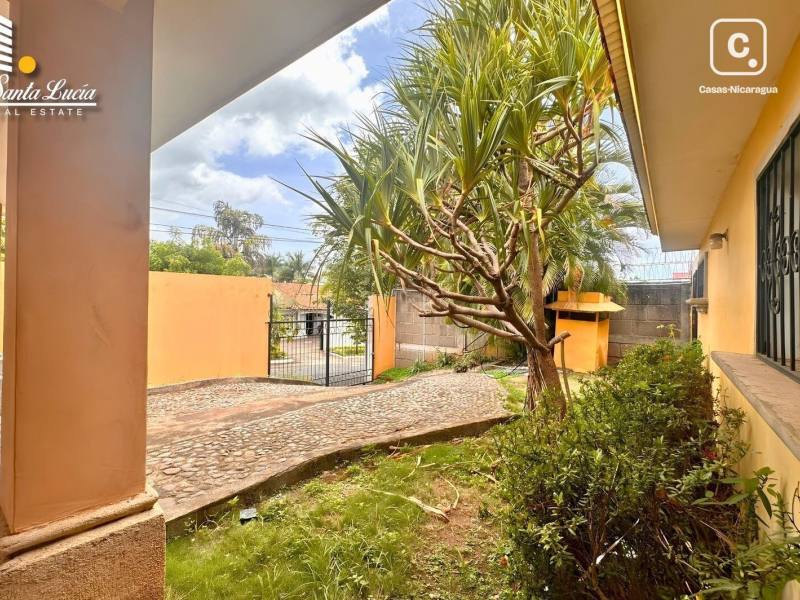 Casa en alquiler en Carretera Sur, Managua – 4 hab, 4,202 m²